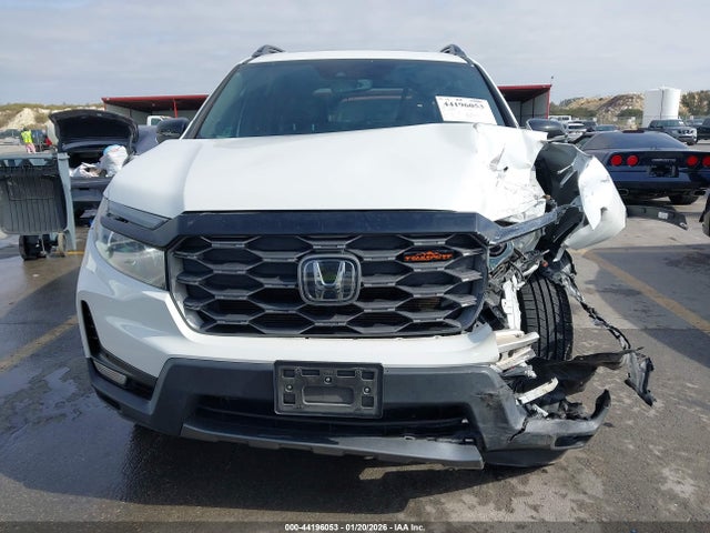 5FNYF8H66NB001722 Honda Passport Awd Trailsport