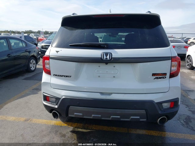 5FNYF8H66NB001722 Honda Passport Awd Trailsport