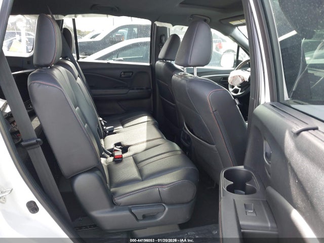 5FNYF8H66NB001722 Honda Passport Awd Trailsport