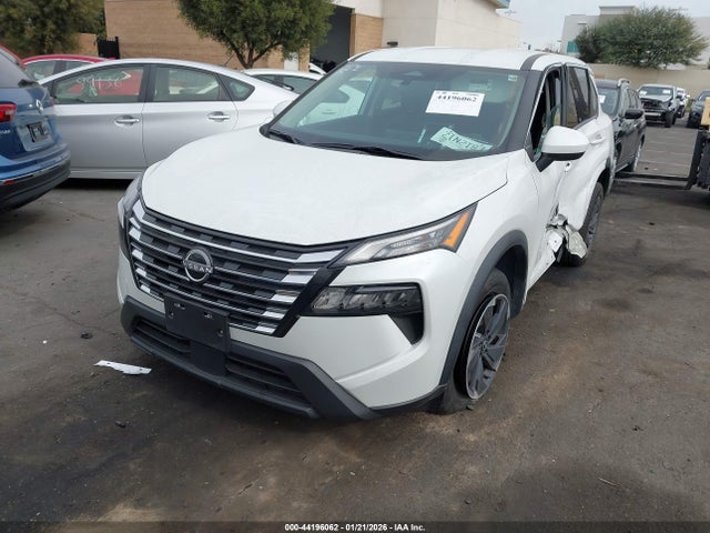 5N1BT3BA0RC683316 Nissan Rogue Sv Fwd
