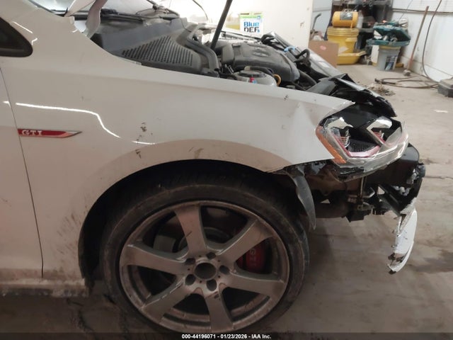 2018 VOLKSWAGEN GOLF GTI 3VW547AU2JM297370 Photo 5