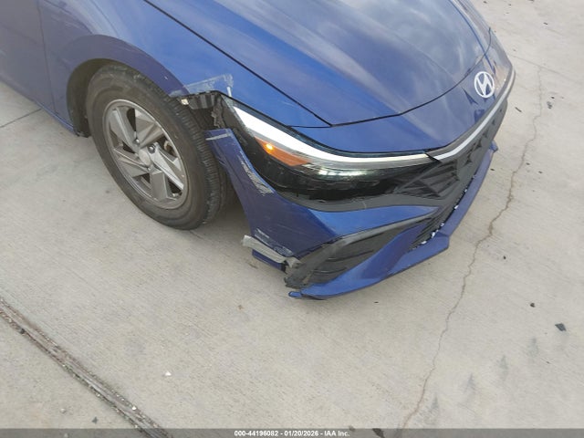 KMHLL4DG9RU687564 Hyundai ELANTRA SE