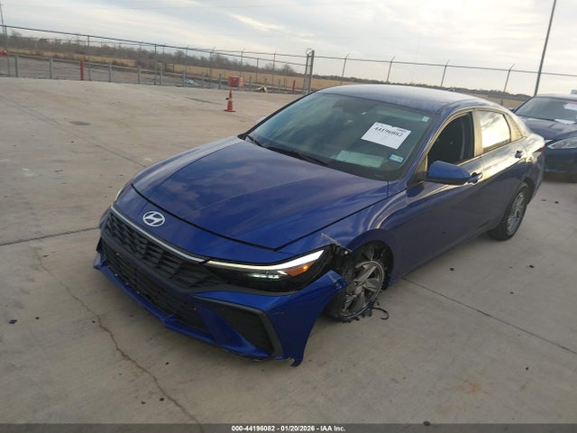 KMHLL4DG9RU687564 Hyundai ELANTRA SE