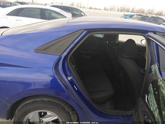 KMHLL4DG9RU687564 Hyundai ELANTRA SE