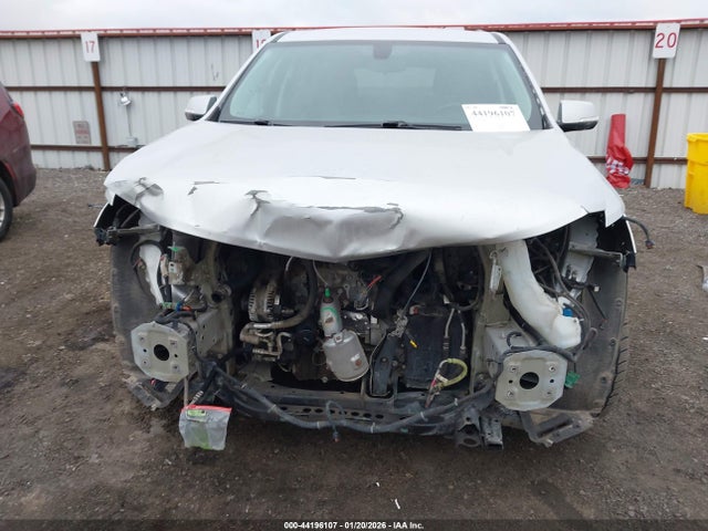 1GNEVGKW7JJ248248 Chevrolet Traverse Lt Cloth