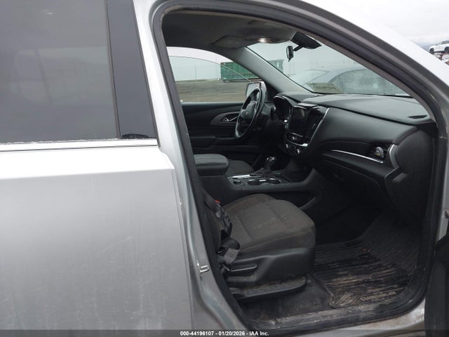 1GNEVGKW7JJ248248 Chevrolet Traverse Lt Cloth