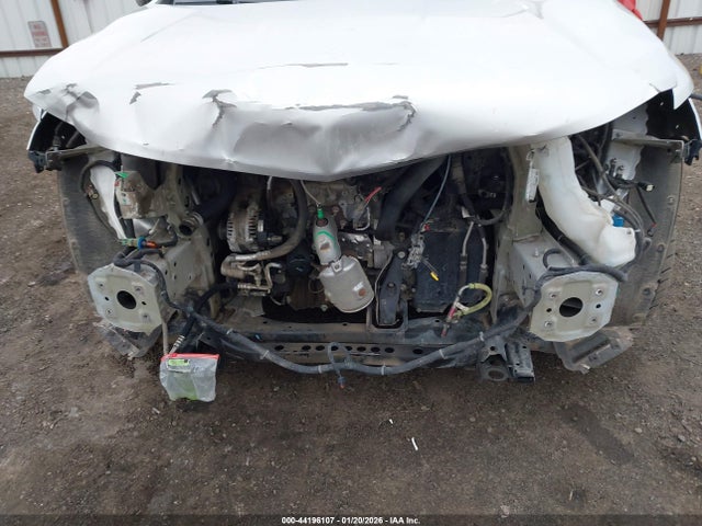 1GNEVGKW7JJ248248 Chevrolet Traverse Lt Cloth
