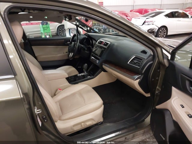 Subaru Outback 2.5i Limited 2015 4S4BSALC3F3227586 Image 5