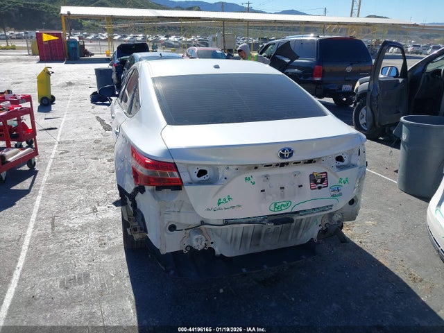 4T1BD1EB5FU038561 Toyota Avalon Hybrid Xle Premium