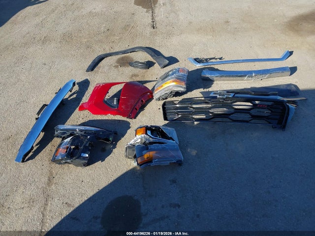 3GNAXLEG1TL225596 Chevrolet Equinox Fwd Rs