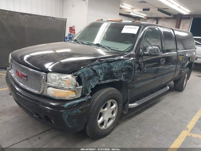 44196241 :رقم المزاد ، 2GTFK69UX41182653 vin ، 2004 Gmc Sierra 1500 Denali مزاد بيع
