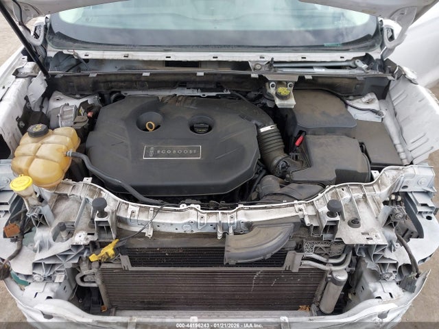 5LMCJ2C92GUJ23729 Lincoln MKC SELECT