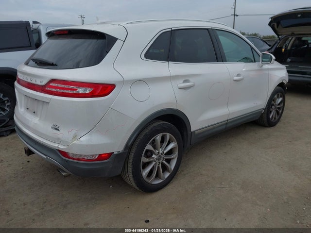 5LMCJ2C92GUJ23729 Lincoln MKC SELECT