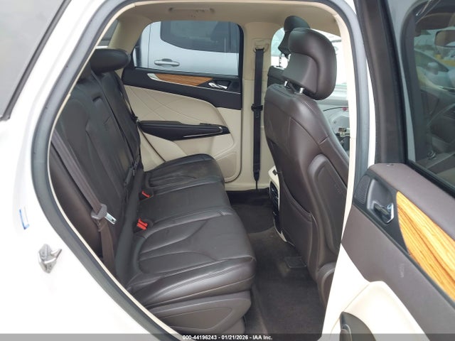 5LMCJ2C92GUJ23729 Lincoln MKC SELECT