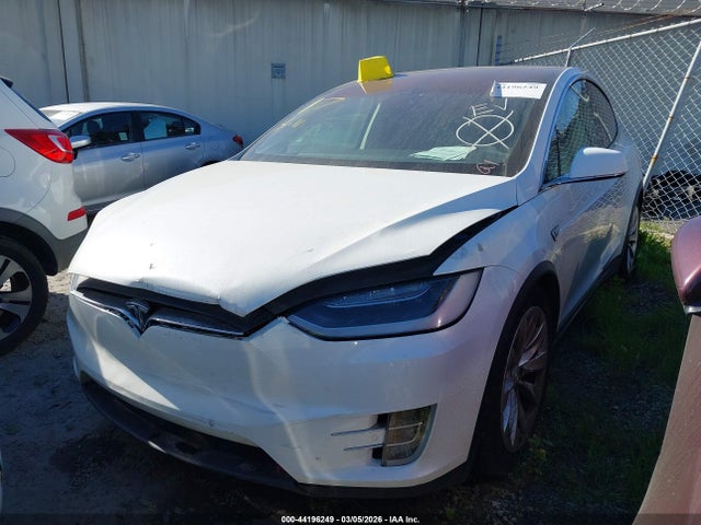 2016 TESLA MODEL X 5YJXCBE2XGF008503 Photo 1