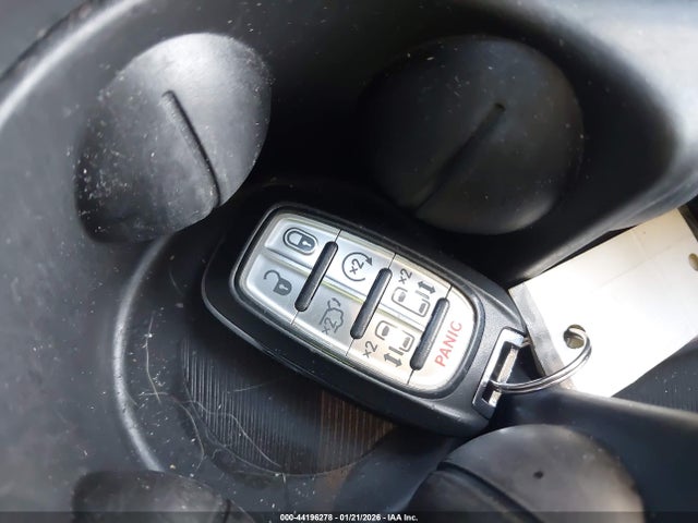 Chrysler Pacifica Hybrid Touring L 2023 2C4RC1L77PR599010 Image 33