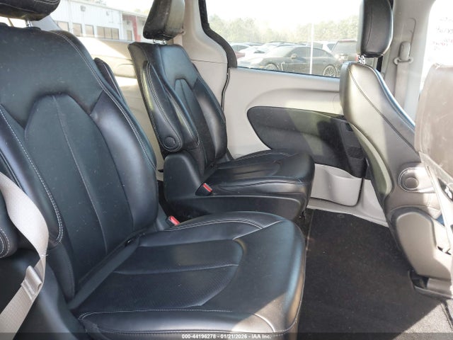 Chrysler Pacifica Hybrid Touring L 2023 2C4RC1L77PR599010 Image 30