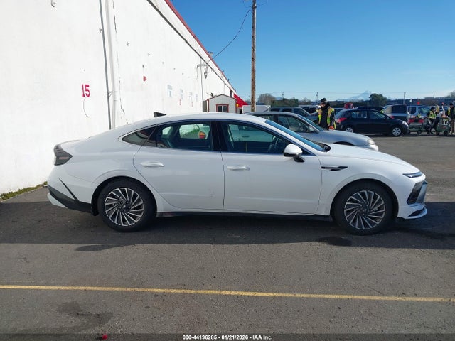 KMHL34JJ8SA114873 Hyundai Sonata Hybrid Sel