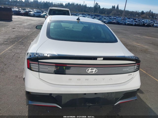 KMHL34JJ8SA114873 Hyundai Sonata Hybrid Sel