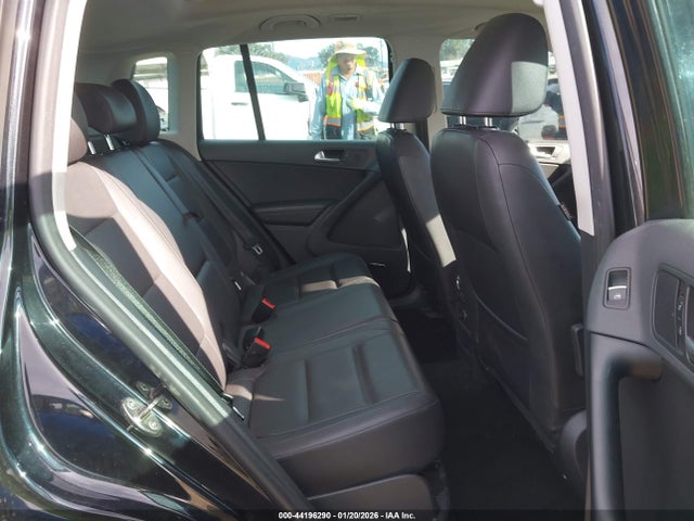WVGAV3AX4EW578234 Volkswagen Tiguan Sel