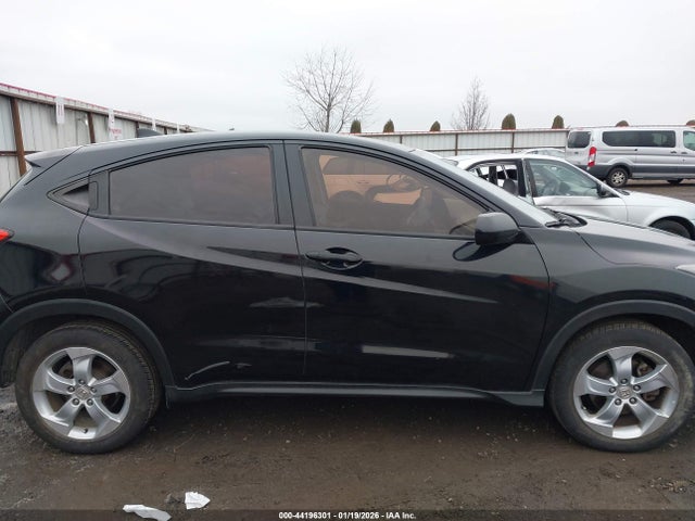 3CZRU5H34GM742104 Honda HR-V LX