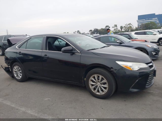 4T1BF1FK2HU395496 Toyota CAMRY LE