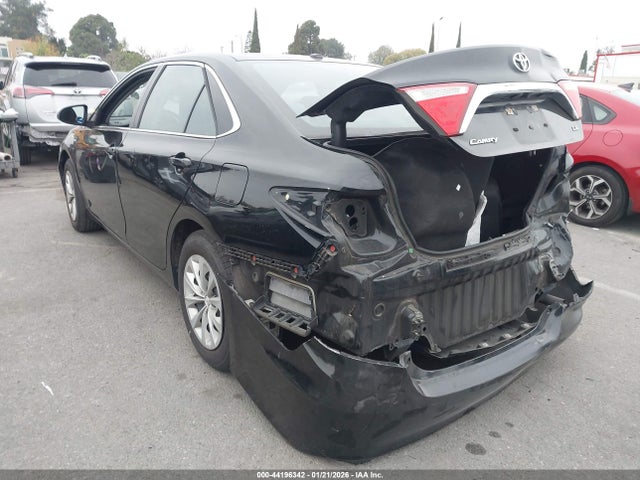 4T1BF1FK2HU395496 Toyota CAMRY LE