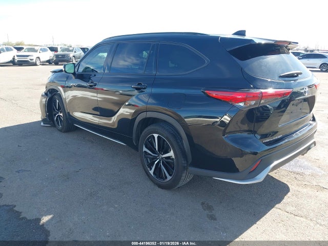 Toyota Highlander Xse 2021 5TDJZRAH6MS043330 Image 3