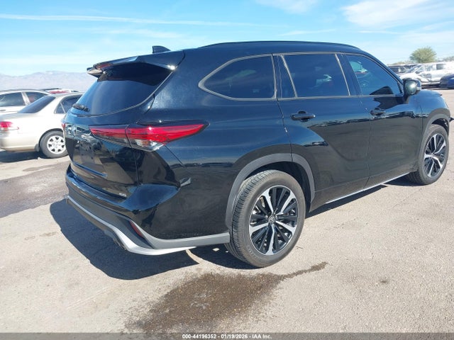 Toyota Highlander Xse 2021 5TDJZRAH6MS043330 Image 4