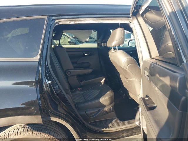 Toyota Highlander Xse 2021 5TDJZRAH6MS043330 Image 8