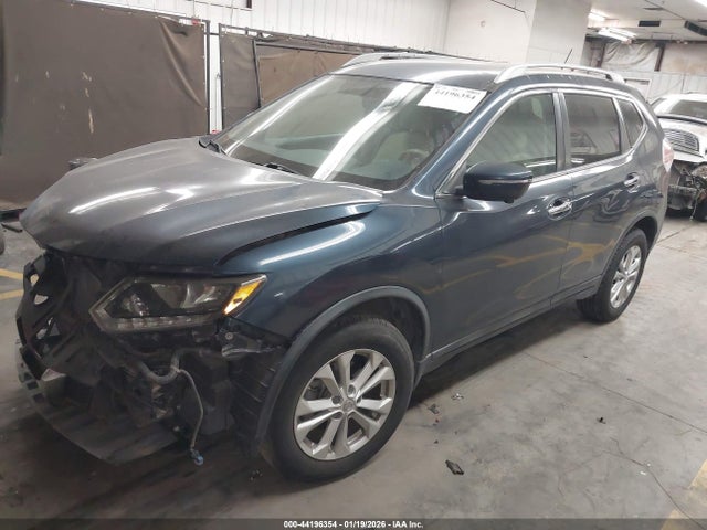 Nissan ROGUE SV 2015 5N1AT2MT8FC923115 Image 2