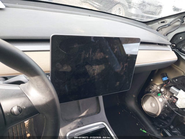 2022 TESLA MODEL Y 7SAYGDEFXNF337550 Photo 6