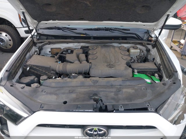 2019 TOYOTA 4RUNNER JTEBU5JR6K5730150 Photo 9