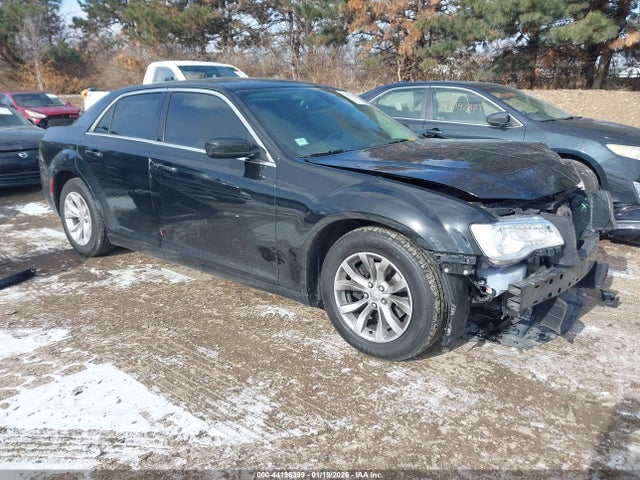2015 Chrysler 300 Limited მანქანა იყიდება აუქციონზე, vin: 2C3CCAAG6FH868163, აუქციონის ნომერი: 44196399