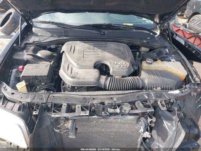 2015 Chrysler 300 Limited მანქანა იყიდება აუქციონზე, vin: 2C3CCAAG6FH868163, აუქციონის ნომერი: 44196399