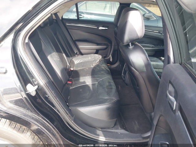 2015 Chrysler 300 Limited მანქანა იყიდება აუქციონზე, vin: 2C3CCAAG6FH868163, აუქციონის ნომერი: 44196399