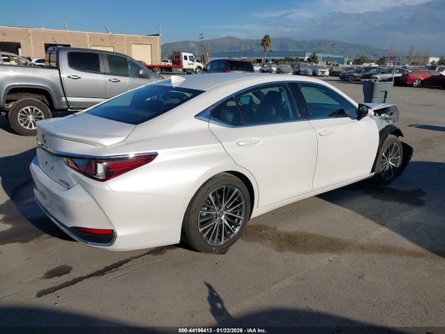 58ADA1C19SU074929 Lexus ES 300H