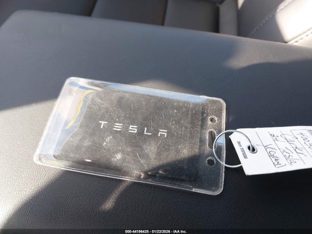 2024 TESLA MODEL Y 7SAYGDEE5RA331486 Photo 10