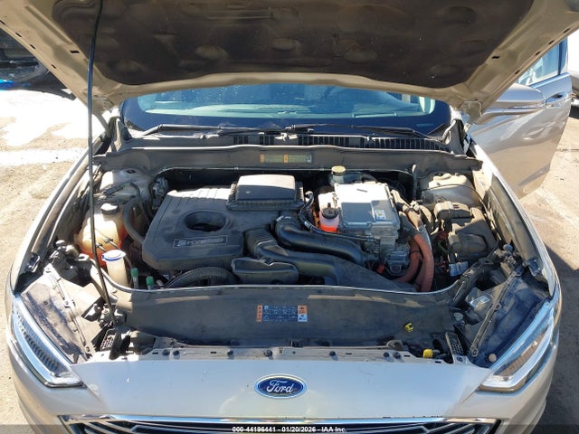 3FA6P0RU4HR110563 Ford Fusion Hybrid Titanium