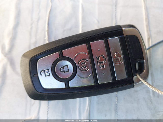 3FA6P0RU4HR110563 Ford Fusion Hybrid Titanium