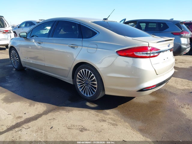 3FA6P0RU4HR110563 Ford Fusion Hybrid Titanium