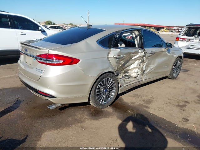 3FA6P0RU4HR110563 Ford Fusion Hybrid Titanium