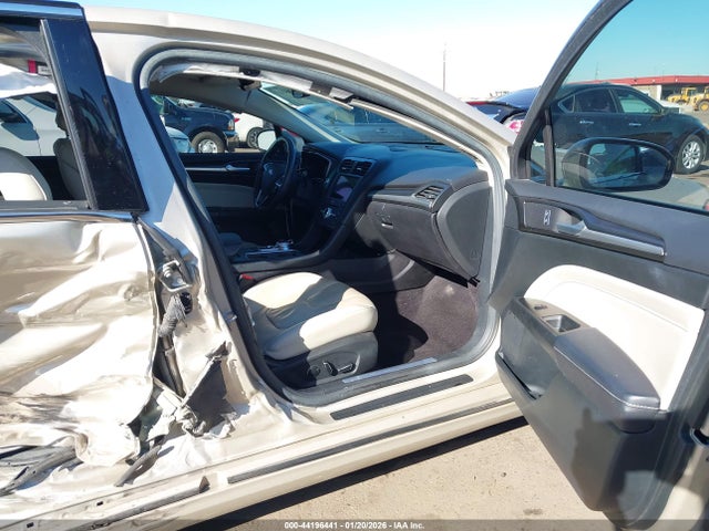 3FA6P0RU4HR110563 Ford Fusion Hybrid Titanium