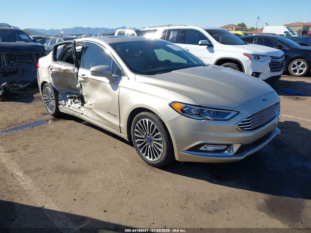 3FA6P0RU4HR110563 Ford Fusion Hybrid Titanium