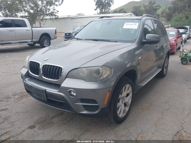 2011 BMW X5 5UXZV4C51BL738123 Photo 1