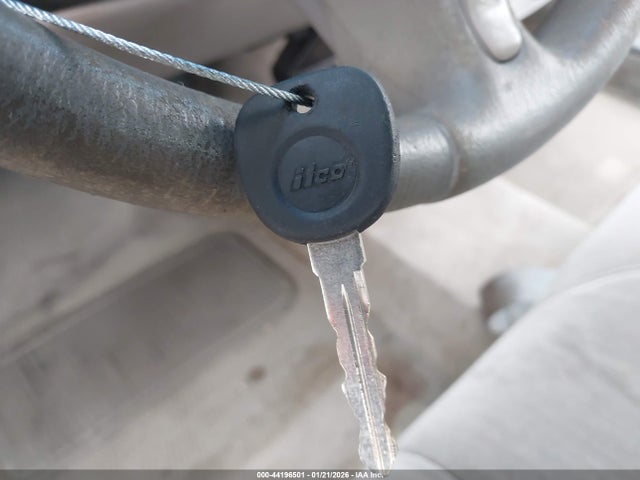 44196501 :رقم المزاد ، 1G4HP54K9Y4193904 vin ، 2000 Buick Lesabre Custom مزاد بيع