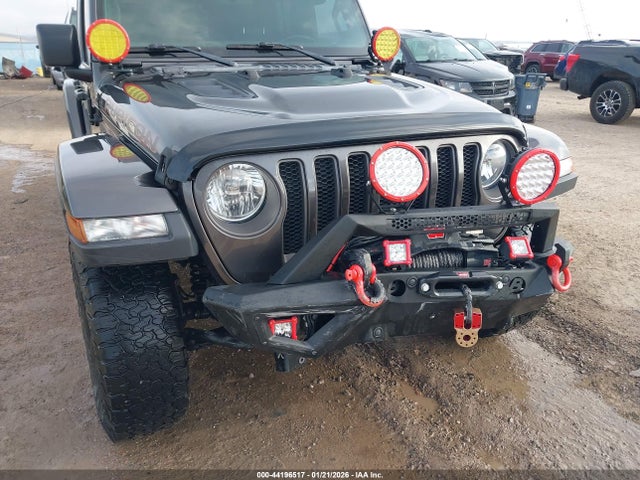 1C4HJXFN2JW312881 Jeep Wrangler Unlimited Rubicon 4x4
