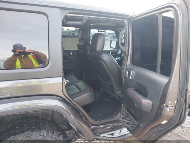 1C4HJXFN2JW312881 Jeep Wrangler Unlimited Rubicon 4x4