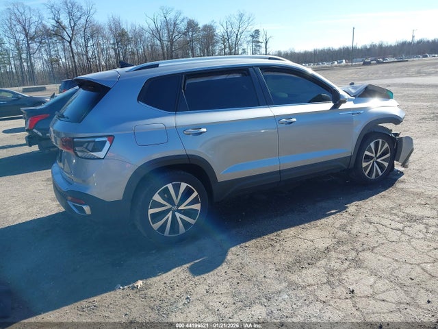 Aukcja sprzedaży 2022 Volkswagen Taos 1.5t Se, vin: 3VVWX7B23NM030693, numer aukcji: 44196521
