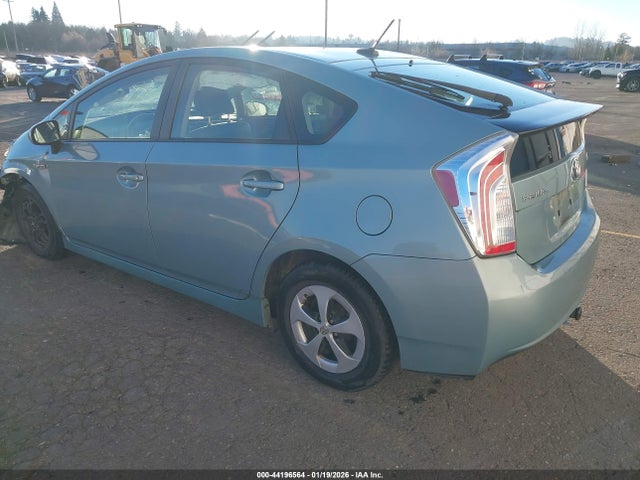 JTDKN3DU8F1955978 Toyota Prius Four